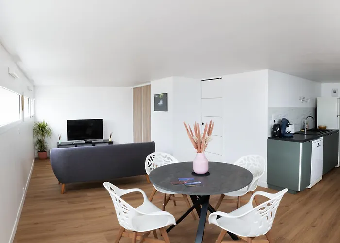 Charmant Appartement Proche De Clermont-Ferrand